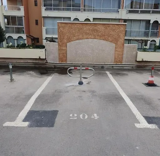 6p Richelieu 200m Plage, Terrasse, Piscine, Tennis, Parking Agde